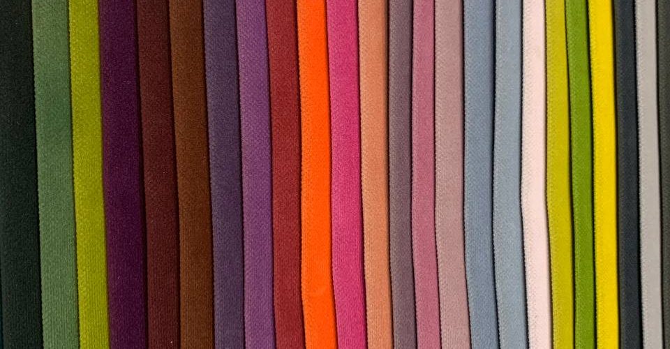 آلبوم رنگ‌های چرم اخوان