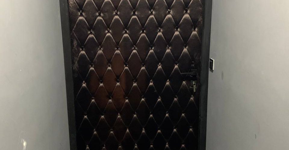 درب عایق صدا